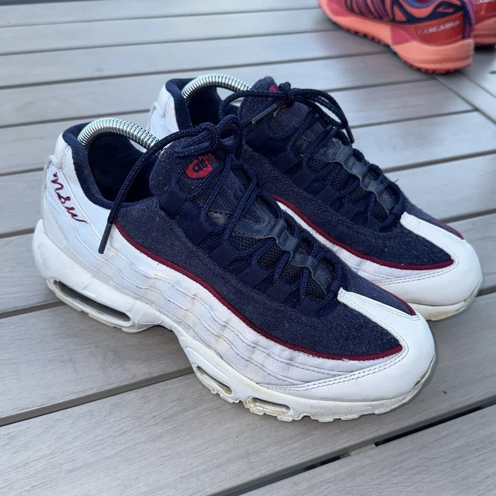 Nike Air Max 95 LX‎ White/Blackened Blue-Red Crush US Women 9 AA1103-100